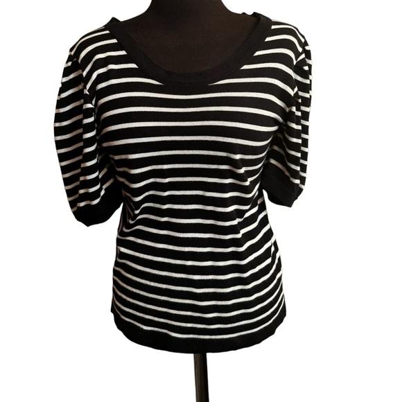 CURRENT AIR Classic Short Sleeve Sweater TOP IN BLACK WHITE STRIPE WOMEN EUC - Picture 1 of 12